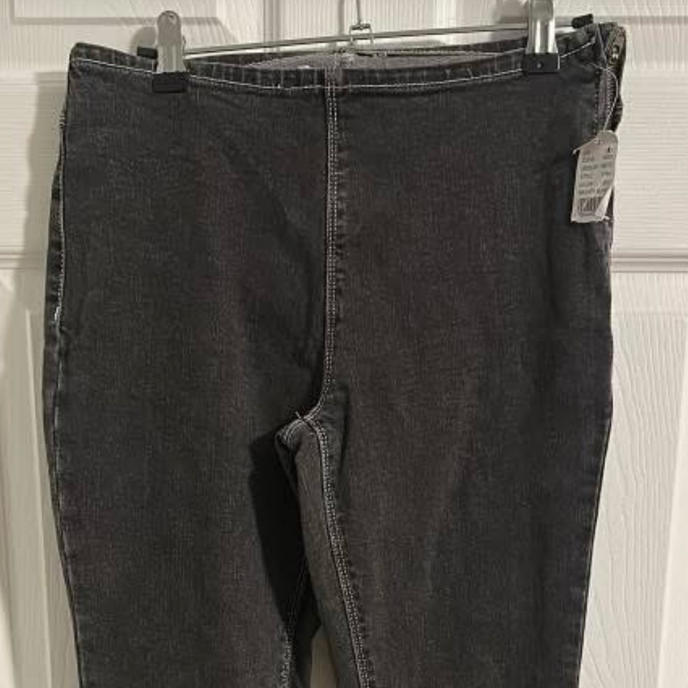 PacSun Charcoal Flare Women's Jeans